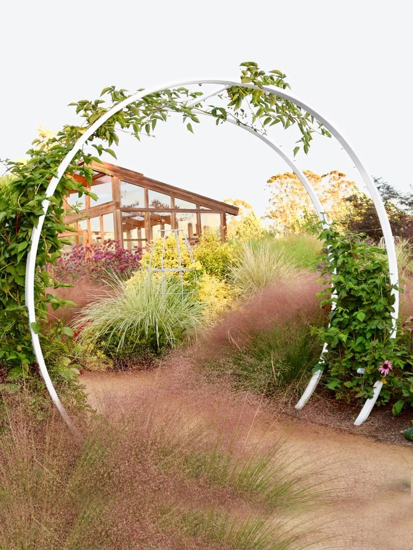 Gracie Modern Arbor, Large - Image 7
