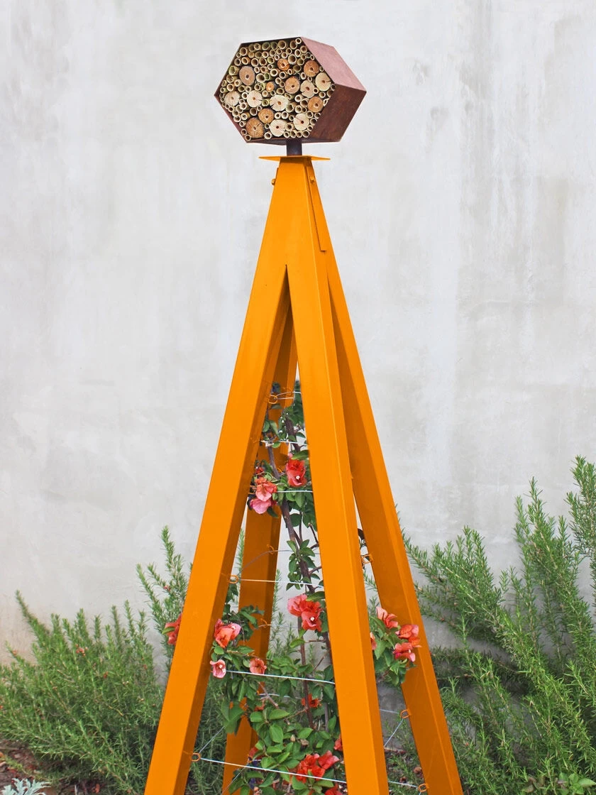 Bee Bungalow + Akoris Garden Tuteur Jr. - Image 4