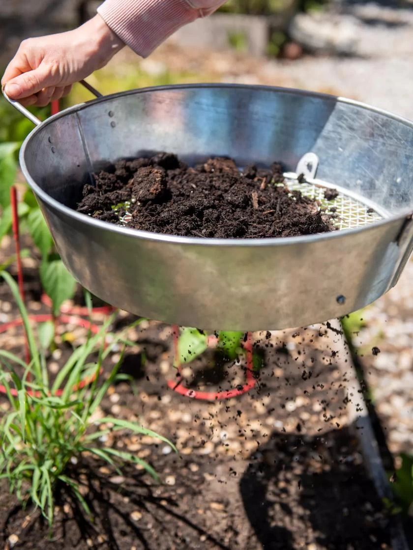 Gardener's Compost Soil Sifter - Image 4
