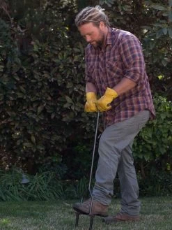 Yard ButlerĀ® Lawn Coring Aerator